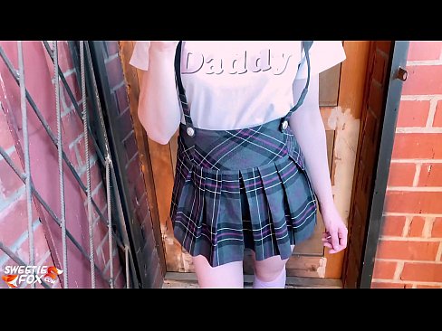 ❤️ Schoolgirl sûget har lul djip en neukt ynstee fan klassen. Porno by porno fy.porngameshub.ru ﹏