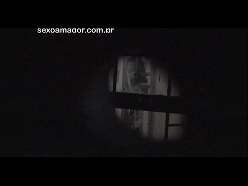 ❤️ Blondie wurdt yn it geheim op fideo opnommen troch in buertvoyeur ferburgen efter holle bakstiennen Porno by porno fy.porngameshub.ru ﹏